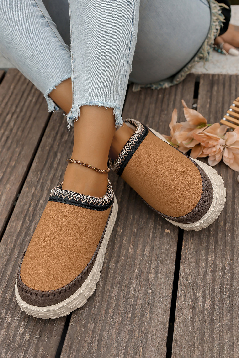 Faux Suede Winter Clog Slippers for Women Plush PU Leather