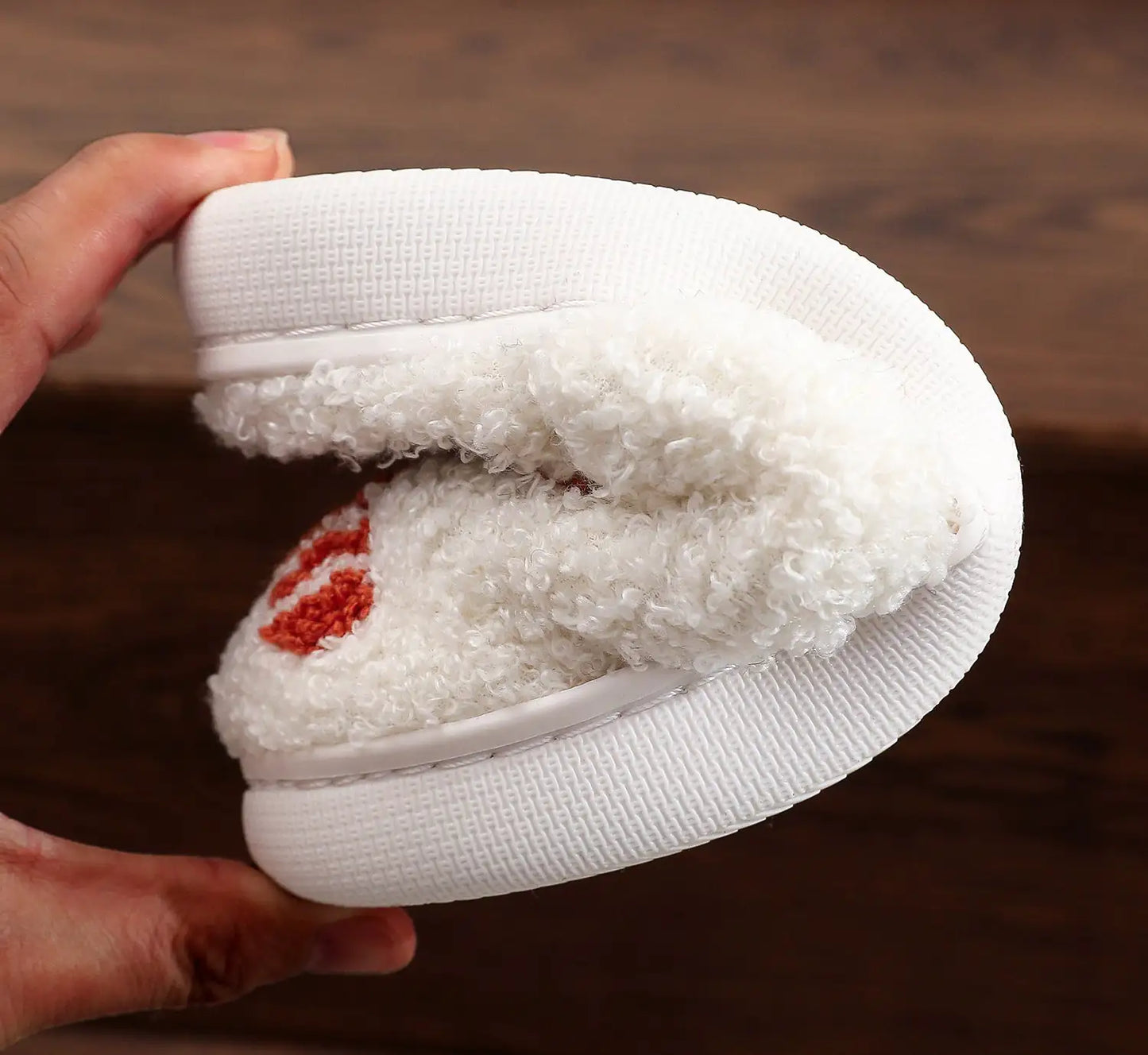 Winter Gingerbread Toe Ring Slippers