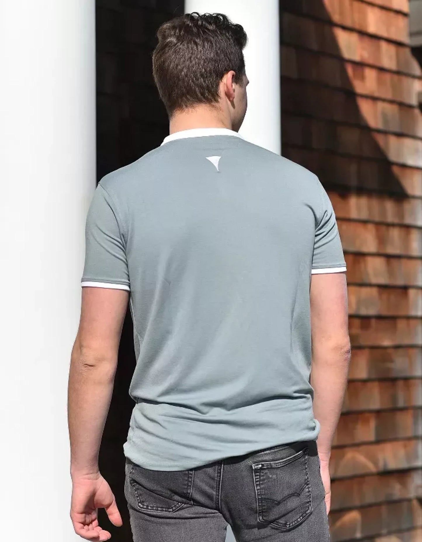 Short Sleeve Notch Collar