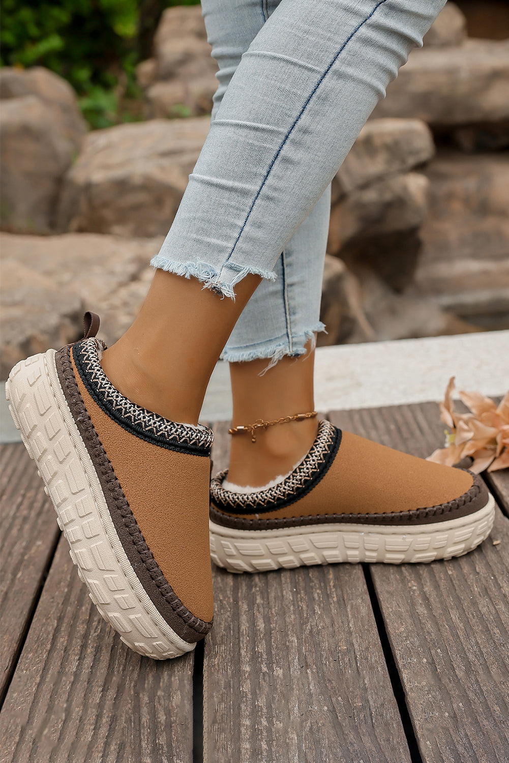 Faux Suede Winter Clog Slippers for Women Plush PU Leather