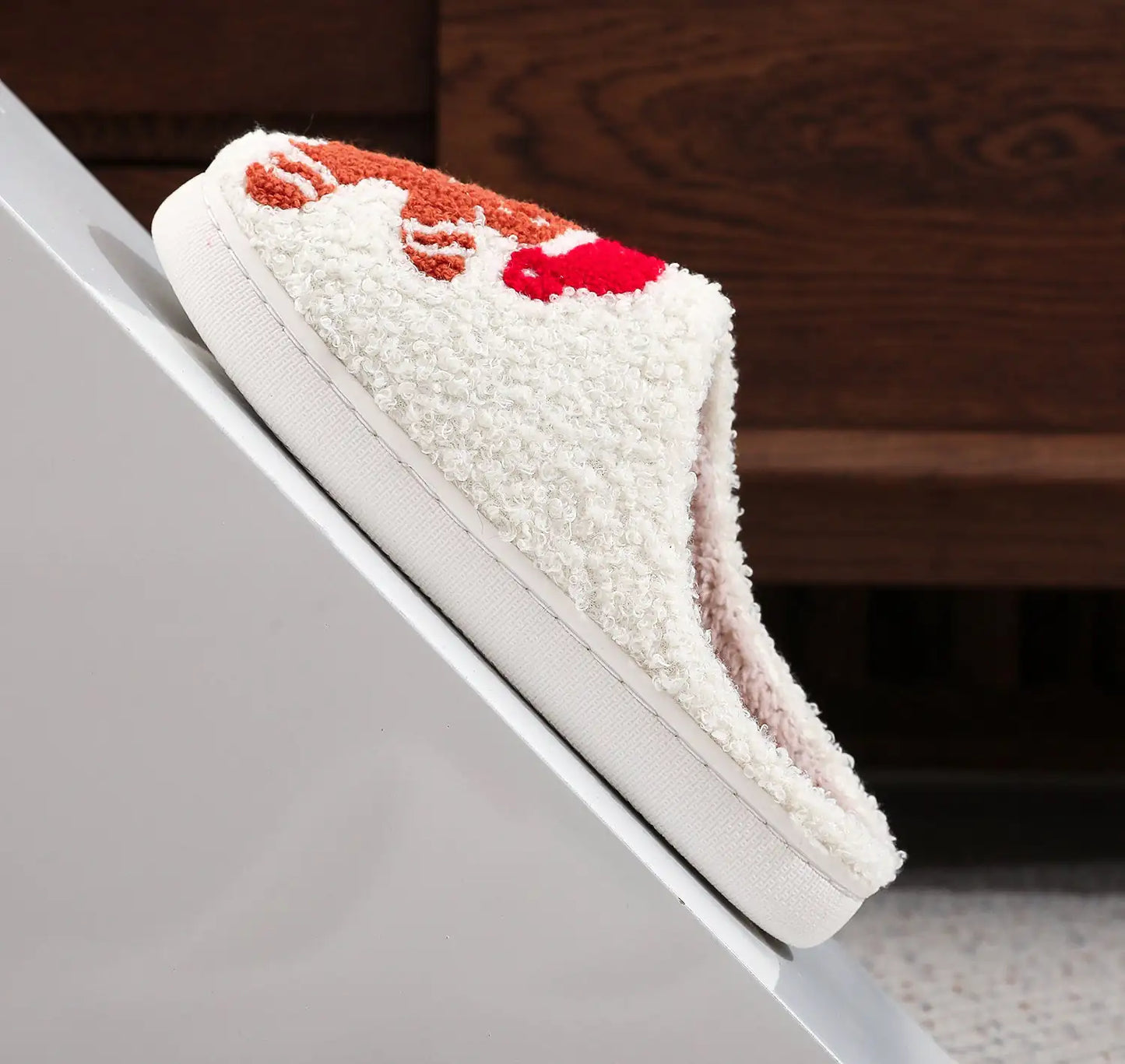 Winter Gingerbread Toe Ring Slippers