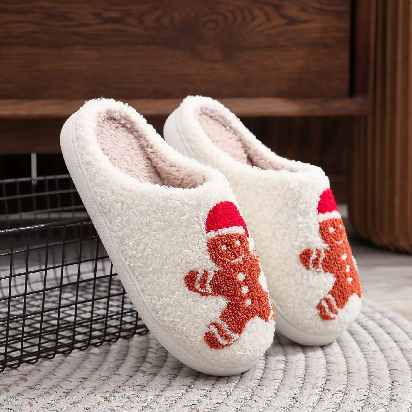 Winter Gingerbread Toe Ring Slippers